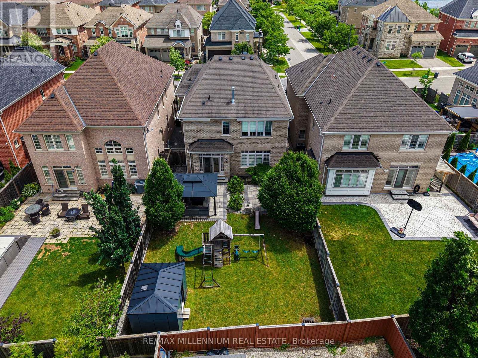 51 Legendary Circle, Brampton, Ontario  L6Y 0S1 - Photo 46 - W12238558