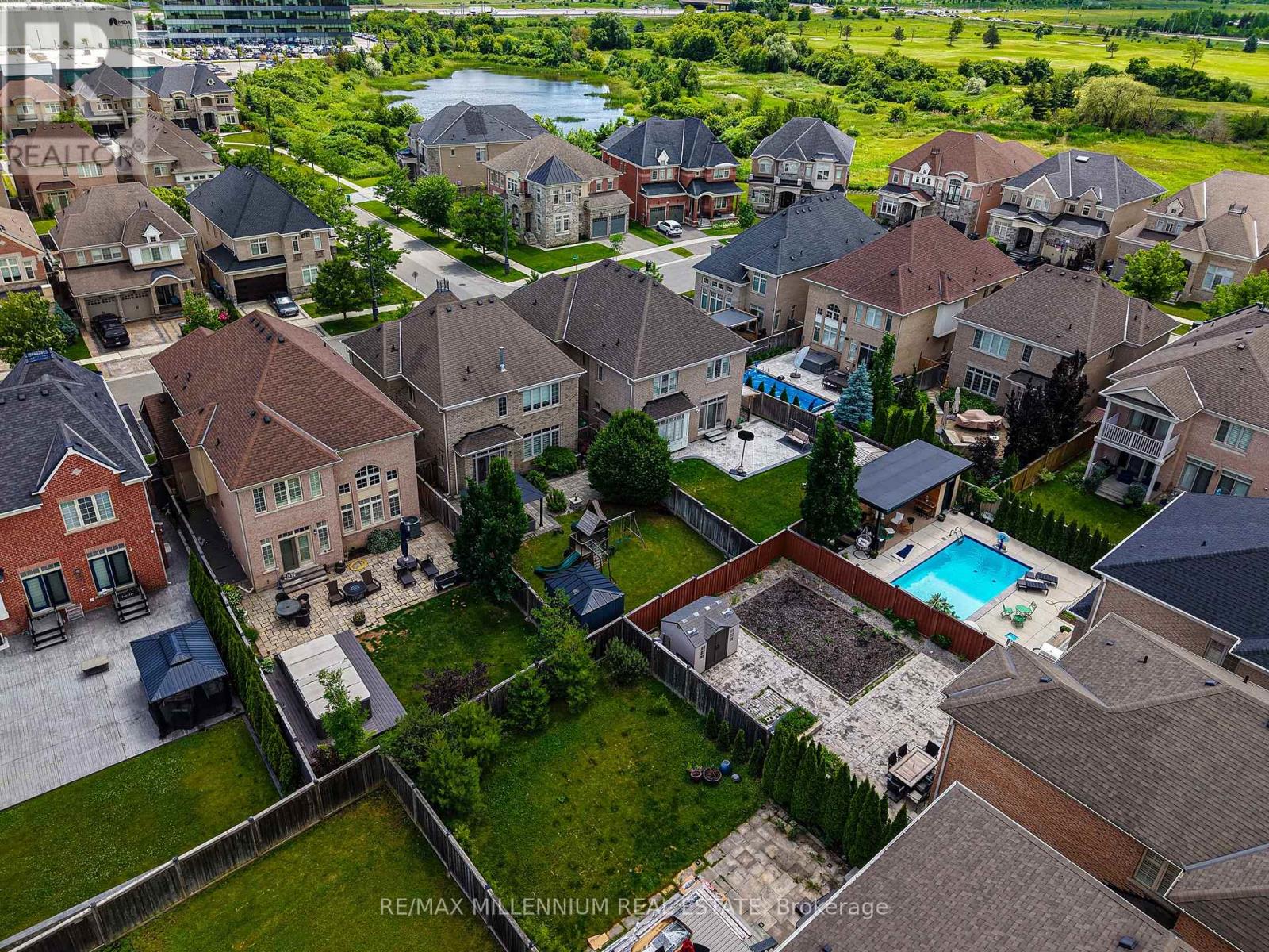 51 Legendary Circle, Brampton, Ontario  L6Y 0S1 - Photo 47 - W12238558