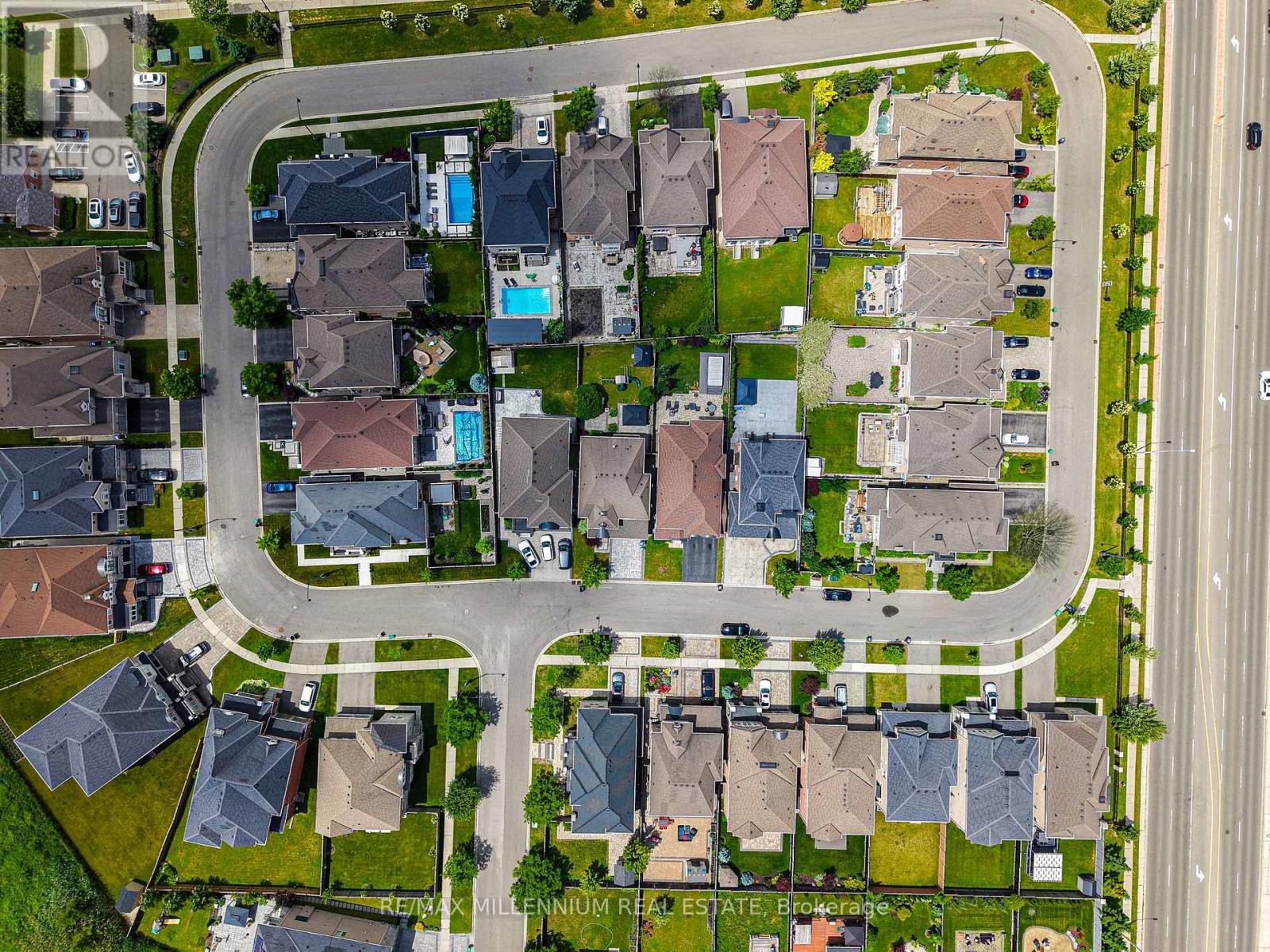 51 Legendary Circle, Brampton, Ontario  L6Y 0S1 - Photo 49 - W12238558