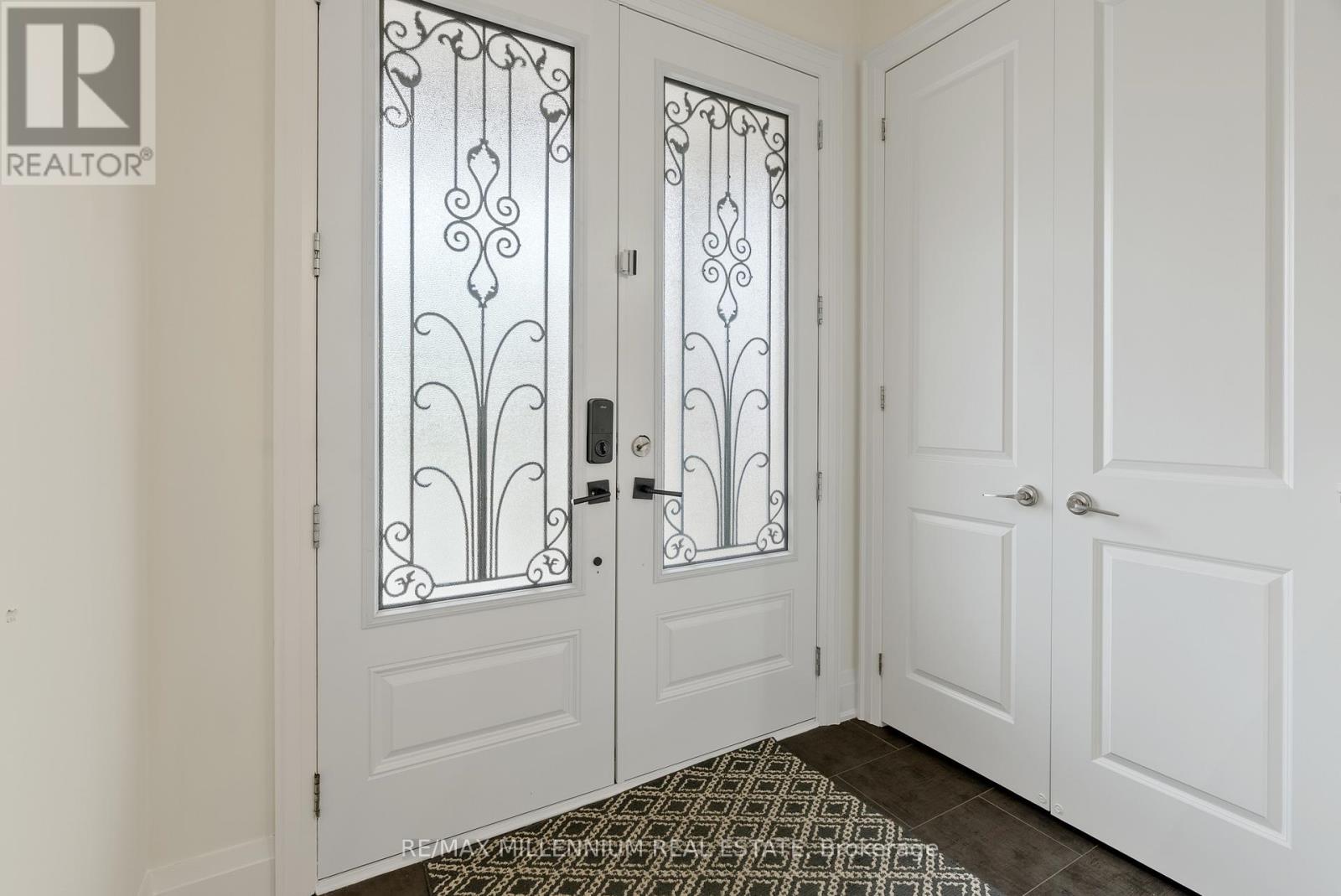 Property at 51 LEGENDARY CIRCLE image 5