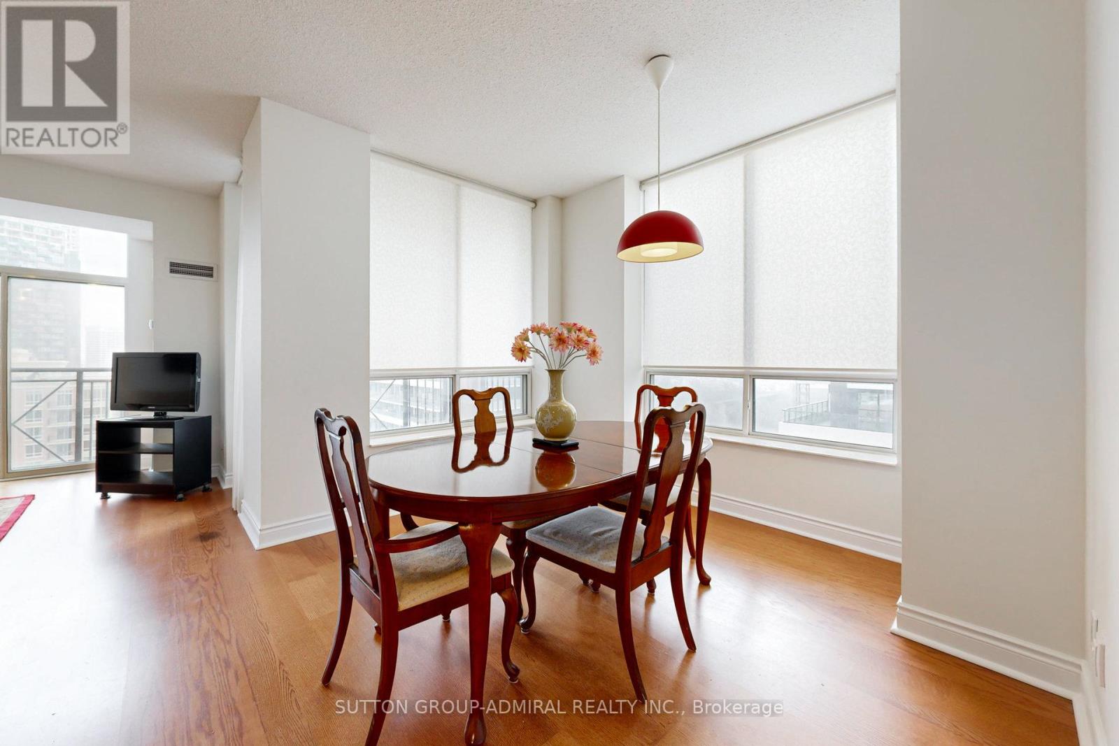 1502 - 1101 Leslie Street, Toronto, Ontario  M3C 4G3 - Photo 13 - C12238570