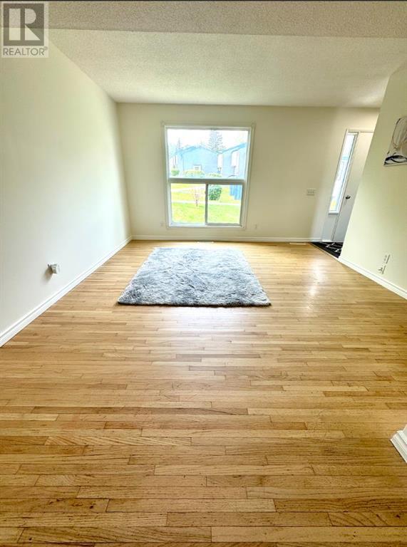 Property at 17, 6440 4 Street NW image 5