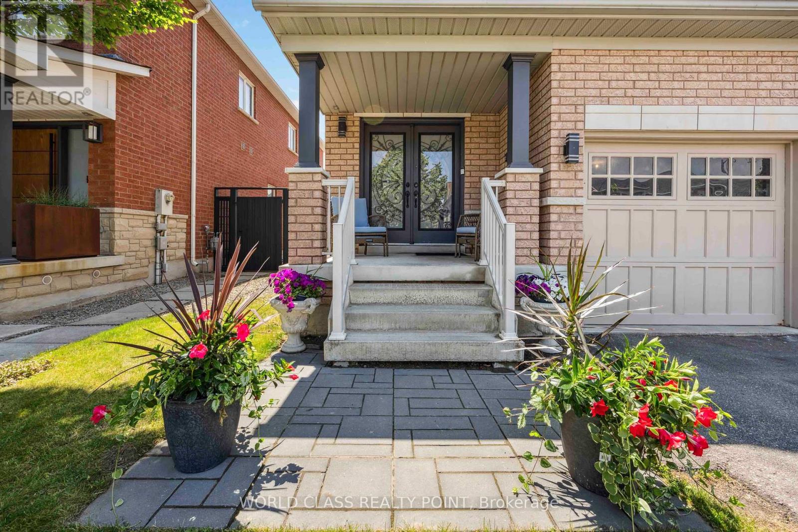 Property at 131 LORMEL GATE image 3