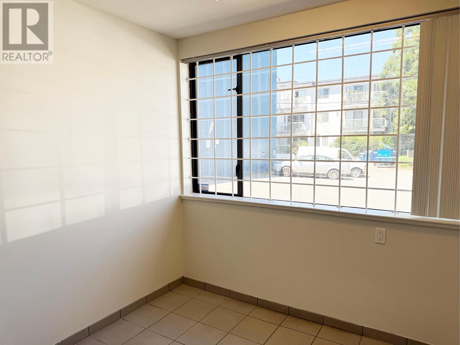 1933 W Broadway, Vancouver, British Columbia  V6J 1Z3 - Photo 6 - C8069904