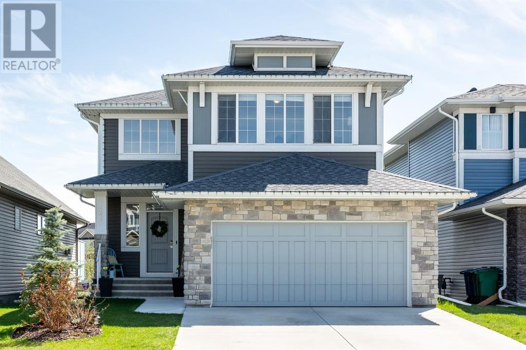 Property at 126 Bayview Circle SW image 2