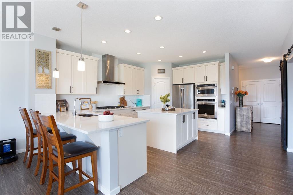 Property at 126 Bayview Circle SW image 3