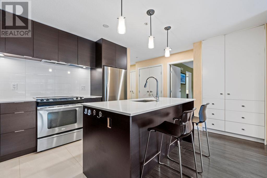 312 1679 LLOYD AVENUE, vancouver, British Columbia V7P0A9