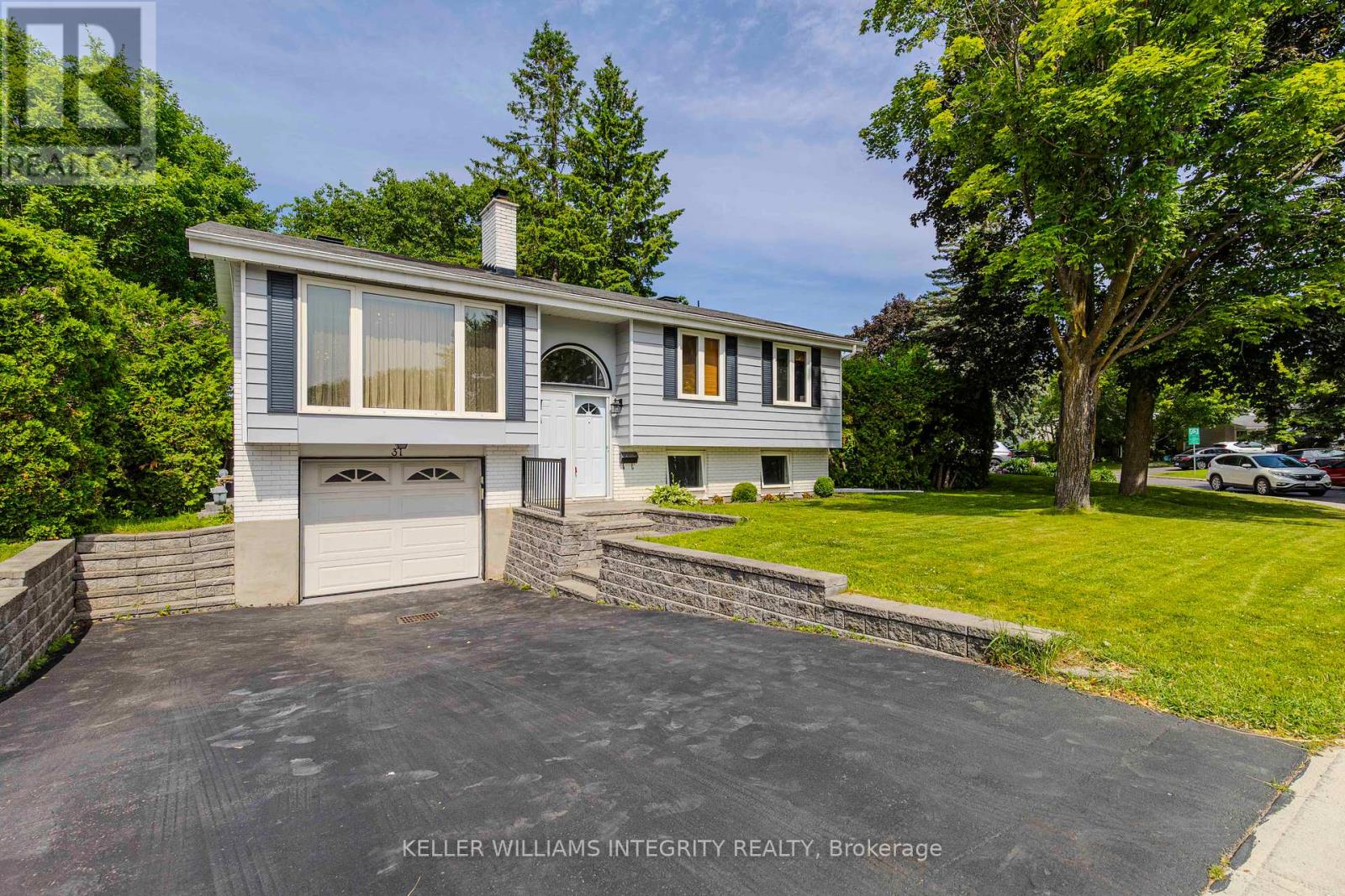Property at 31 ASHGROVE CRESCENT image 2