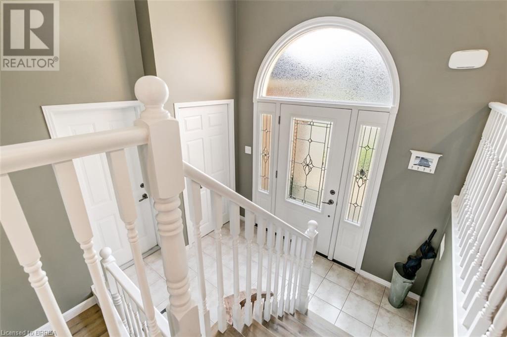Property at 30 MCINTOSH Court image 4