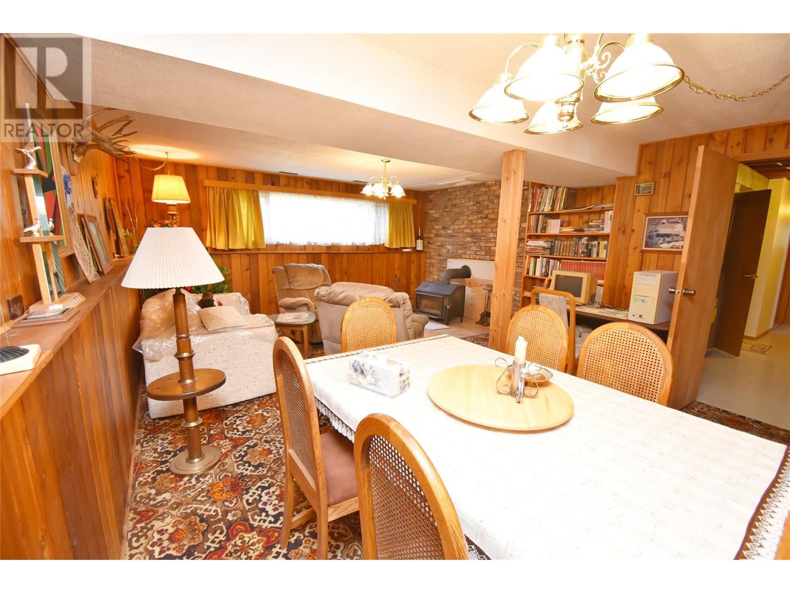 Property at 5425 Silver Star Road image 3