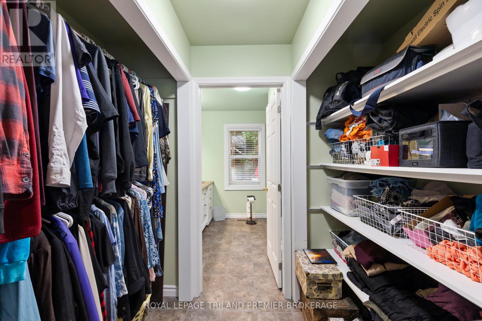 7710 Clayton Street, Lambton Shores, Ontario  N0M 2L0 - Photo 18 - X12238095