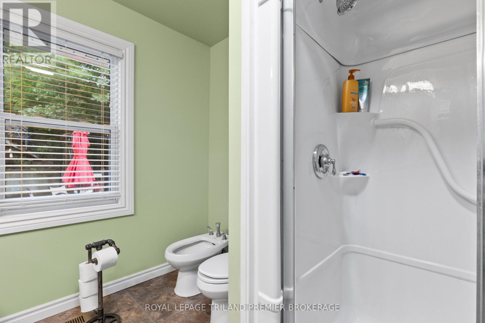 7710 Clayton Street, Lambton Shores, Ontario  N0M 2L0 - Photo 20 - X12238095