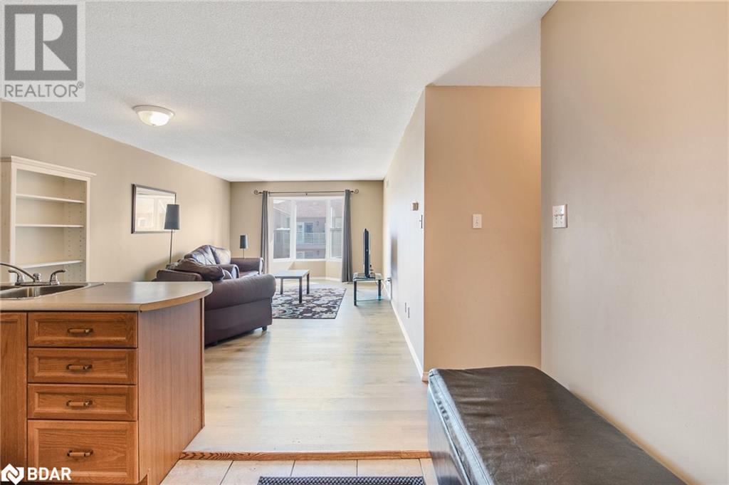 107 Bond Street Unit# 303, Orillia, Ontario  L3V 1J7 - Photo 5 - 40744001