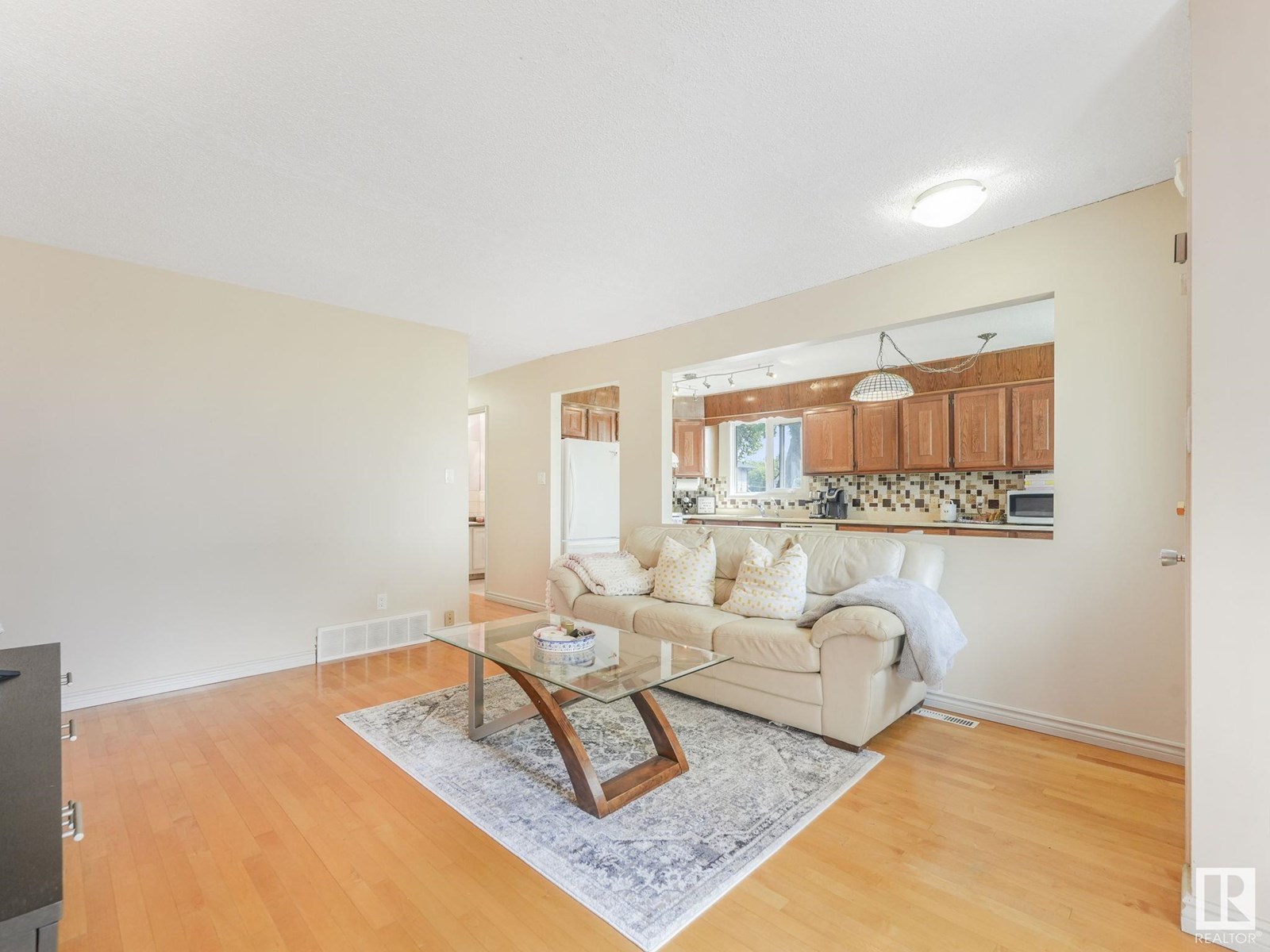 Property at 11604 127 AV NW image 4