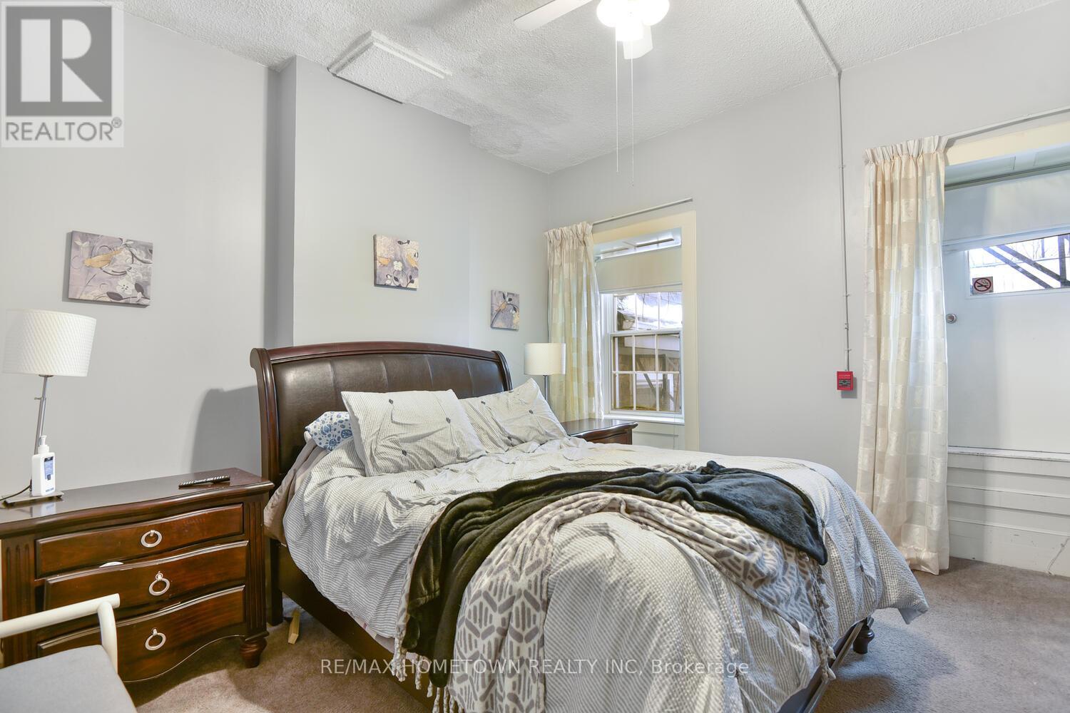 64 King Street E, Brockville, Ontario  K6V 1B3 - Photo 37 - X12049452