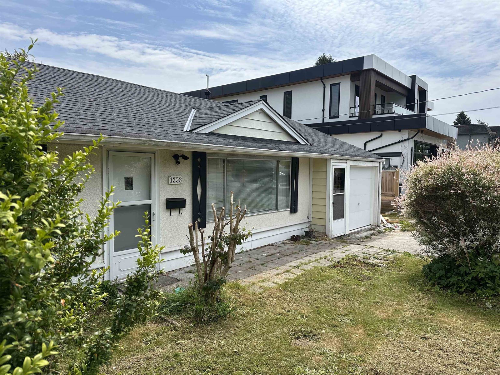 Property at 1356 LEE STREET image 3