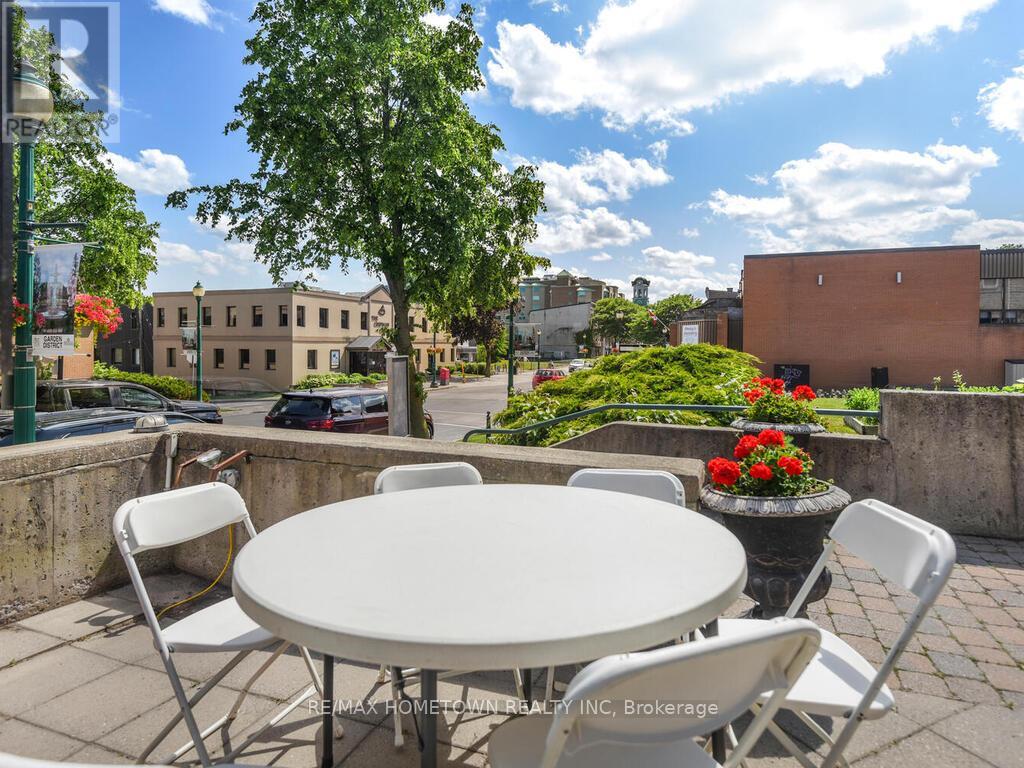64 King Street E, Brockville, Ontario  K6V 1B3 - Photo 8 - X12049452