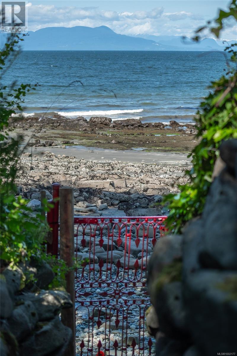 1664 Queequeg Trnabt, Gabriola Island, British Columbia  V0R 1X5 - Photo 97 - 1002177