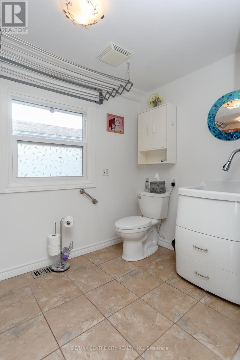 2349 Main Street, London South, Ontario  N6P 1A7 - Photo 11 - X12238725