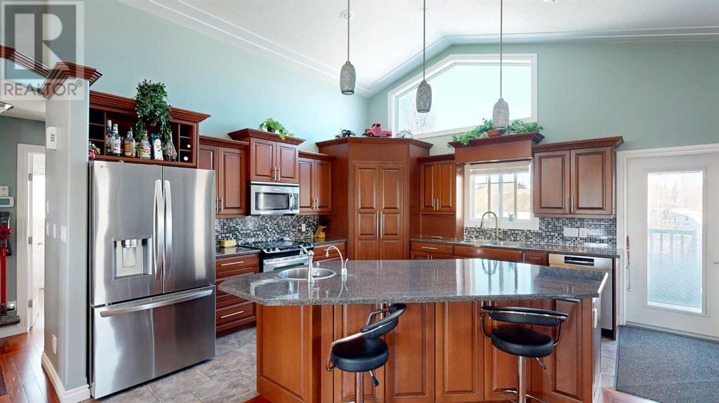 Property at 39 Cedar Heights image 3