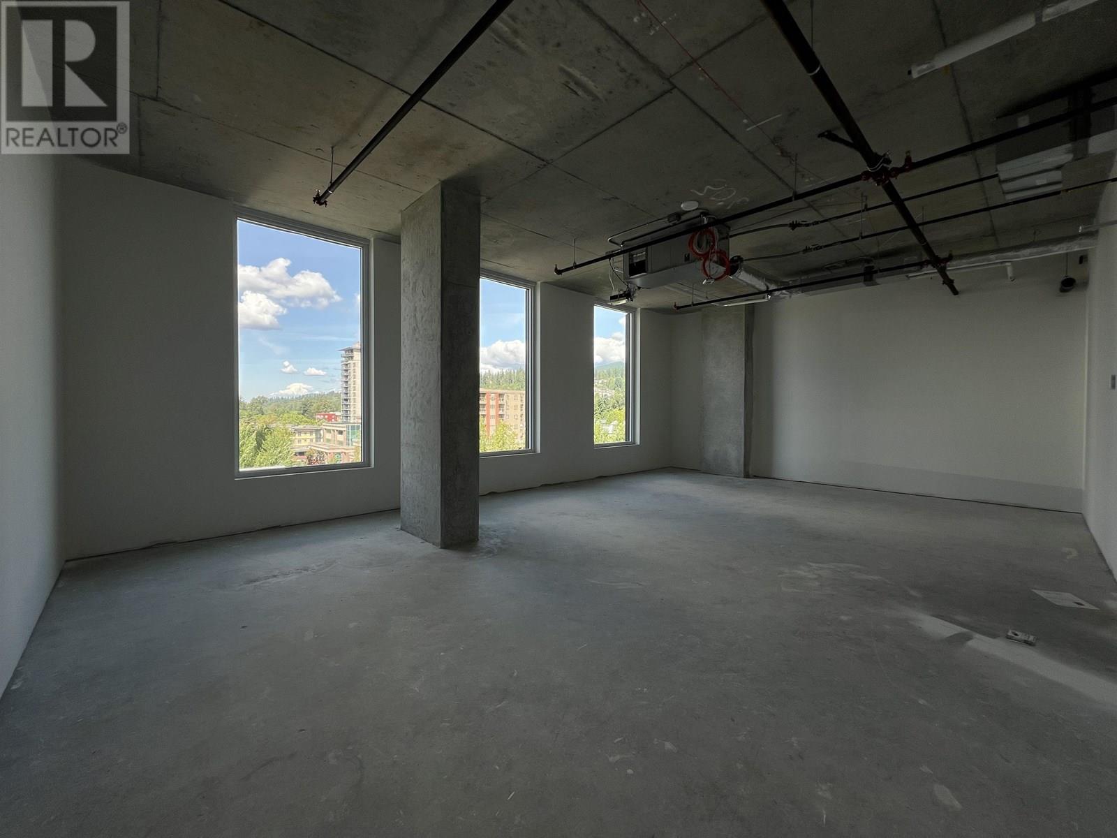 601 2992 Glen Drive, Coquitlam, British Columbia V3B 0B2 - Photo 2 - C8070169