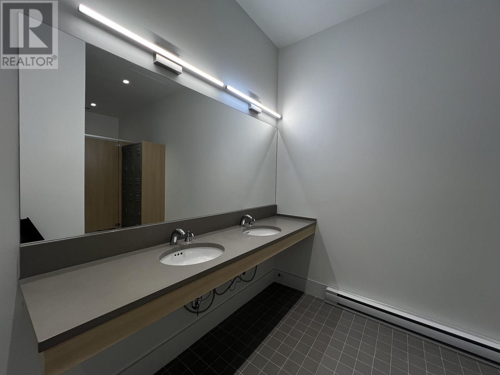 601 2992 Glen Drive, Coquitlam, British Columbia V3B 0B2 - Photo 6 - C8070169