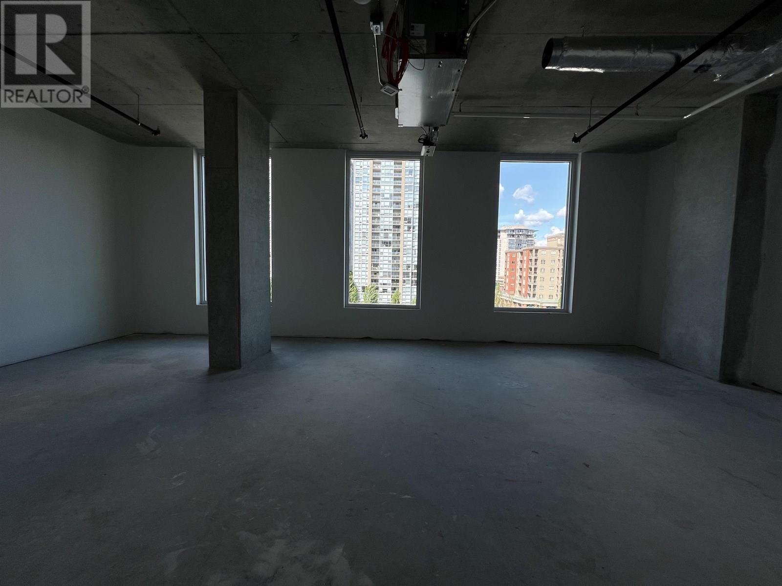 601 2992 Glen Drive, Coquitlam, British Columbia V3B 0B2 - Photo 4 - C8070169