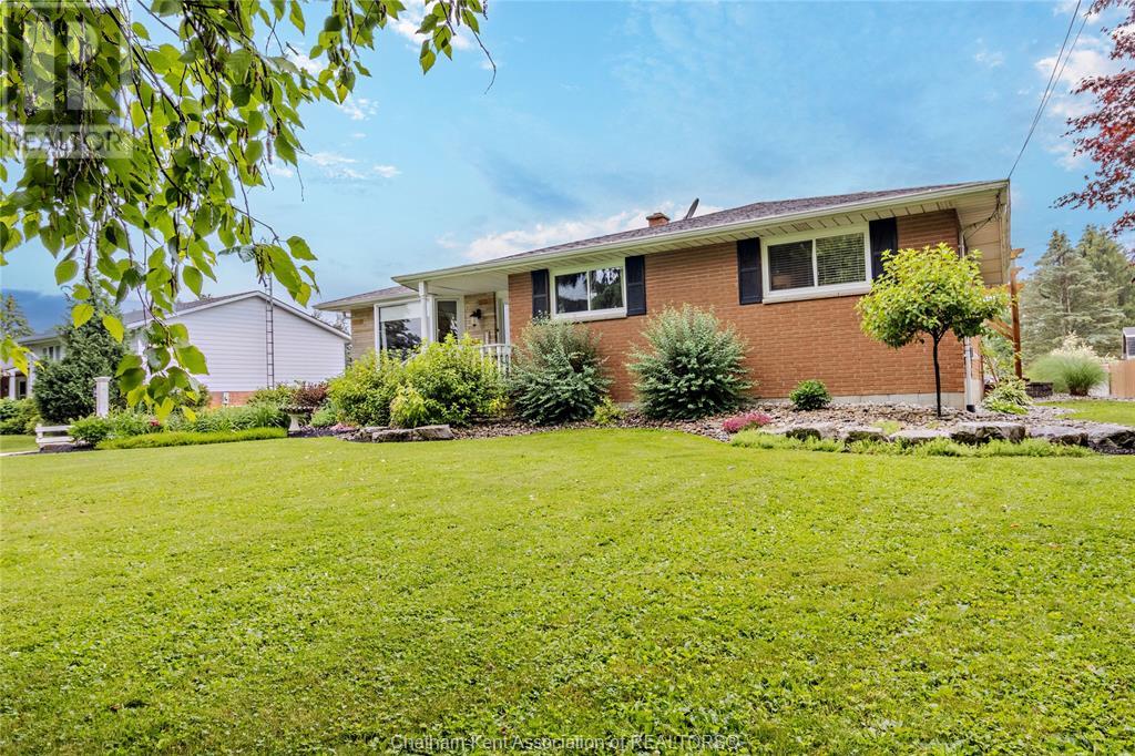 424 Gregory Drive East, Chatham, Ontario  N7M 5J7 - Photo 2 - 25015754