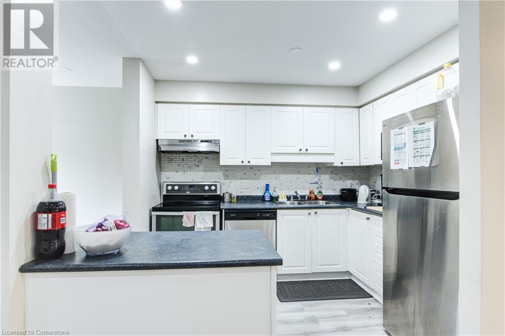 Photo 13 of 50 for 713 Silversmith Street