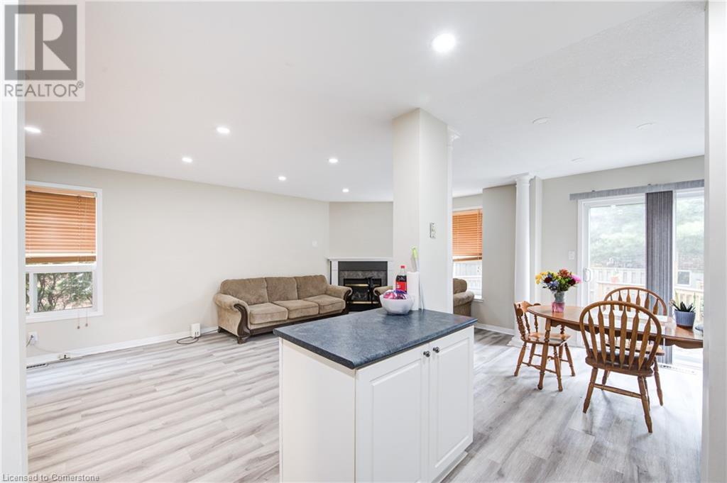 Photo 18 of 50 for 713 Silversmith Street