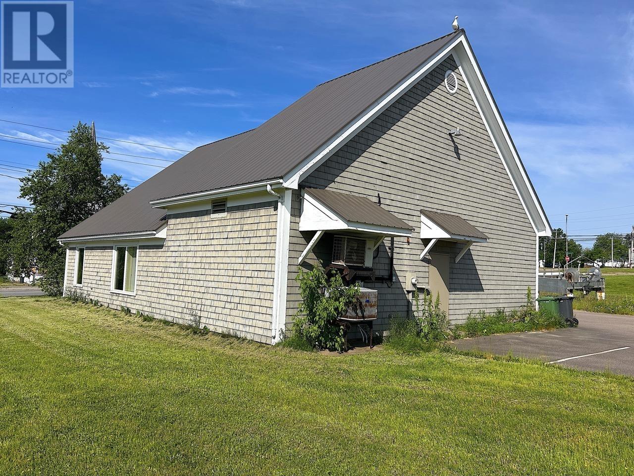 9327 Main Street Street, Murray River, Prince Edward Island  C0A 1W0 - Photo 5 - 202503036