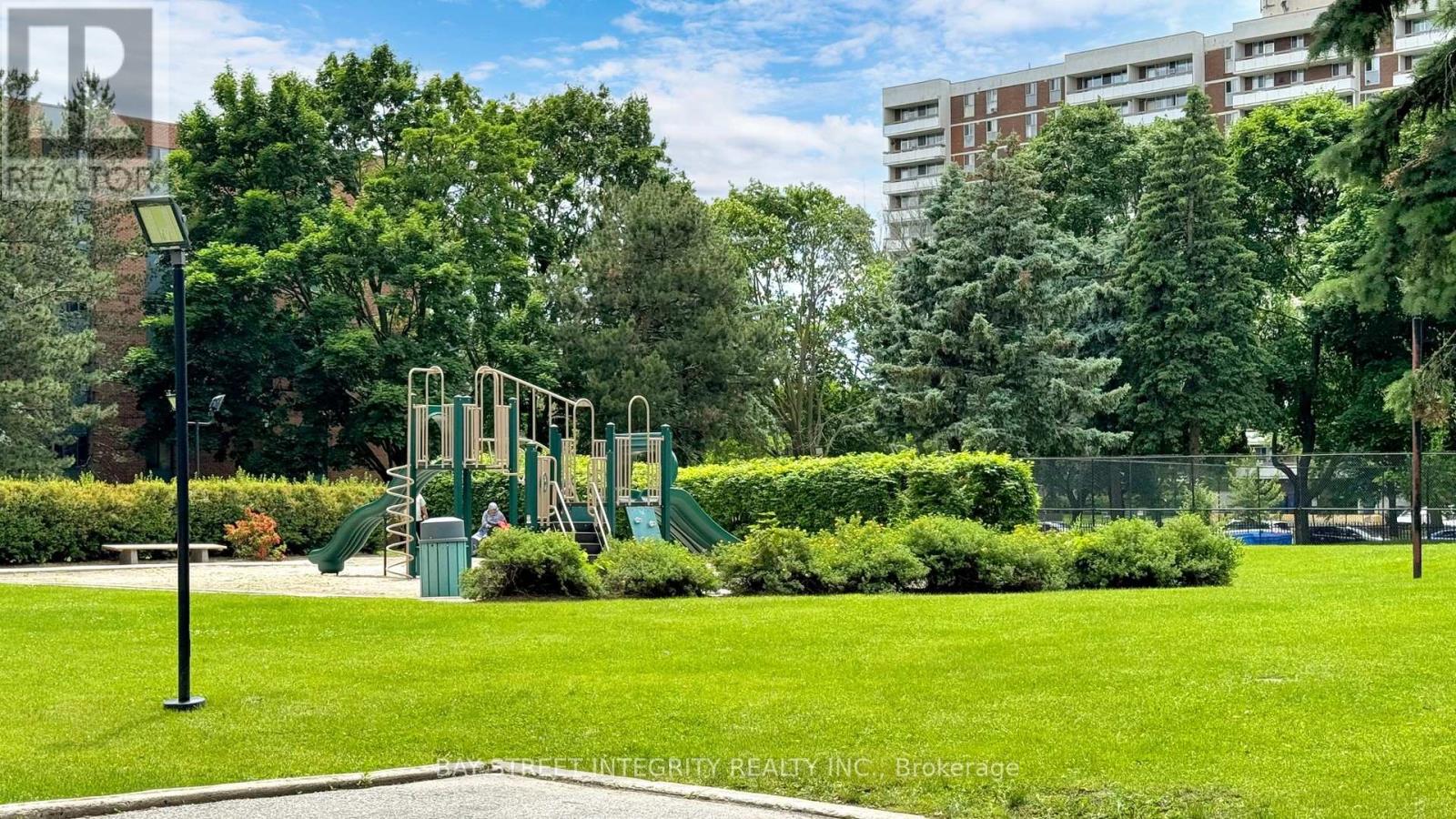 1403 - 1250 Bridletowne Circle, Toronto (L'amoreaux), Ontario  M1W 2V1 - Photo 23 - E12221823
