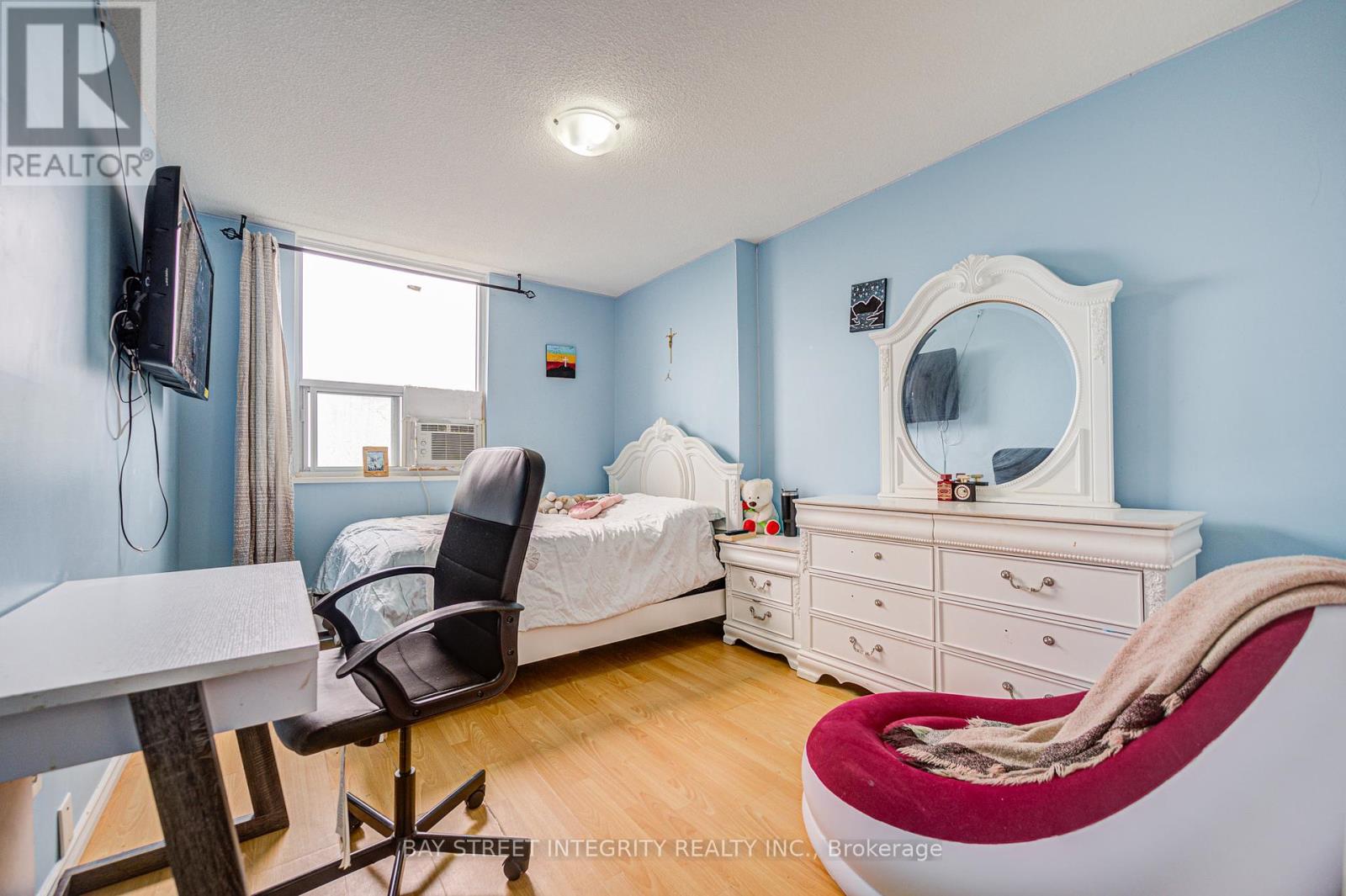 1403 - 1250 Bridletowne Circle, Toronto (L'amoreaux), Ontario  M1W 2V1 - Photo 14 - E12221823