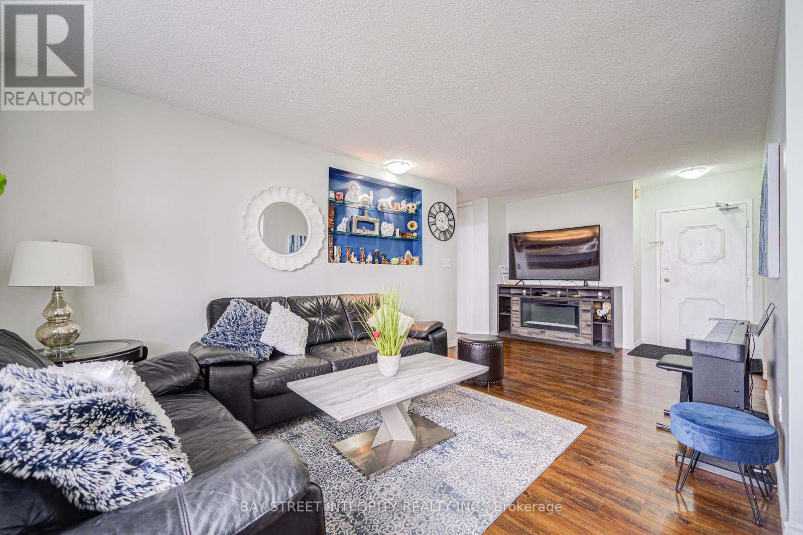 1403 - 1250 Bridletowne Circle, Toronto (L'amoreaux), Ontario  M1W 2V1 - Photo 10 - E12221823