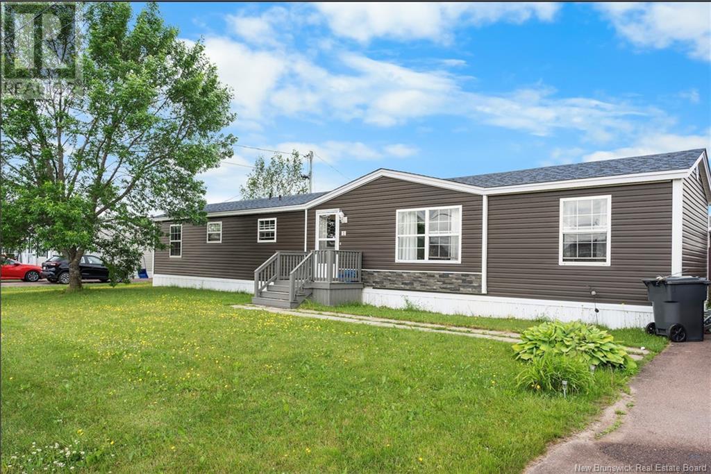 Property at 1 Ascona Street image 1