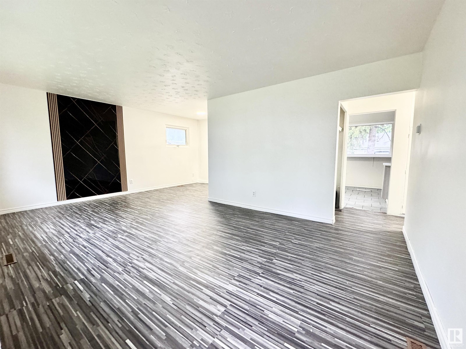 Property at 16415 106 AV NW image 4