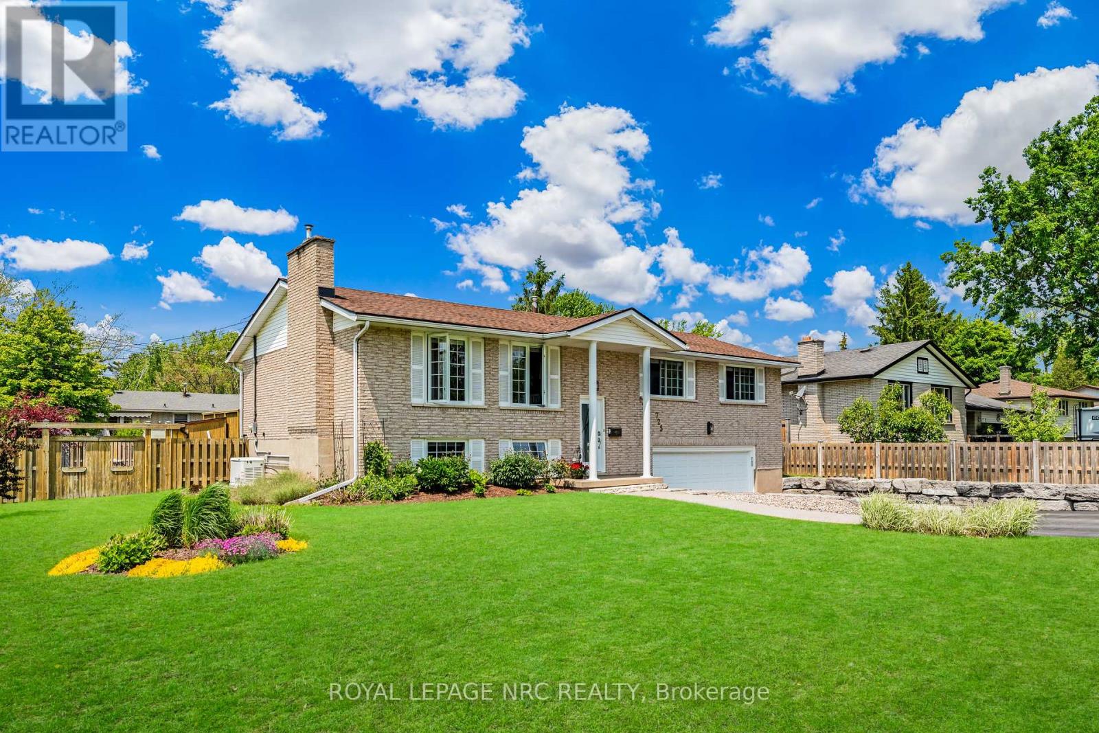 Property at 725 PARKDALE AVENUE image 2