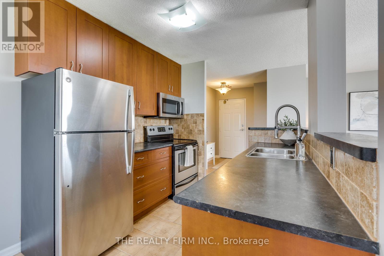 Property at 507 - 333 COMMISSIONERS ROAD W image 3