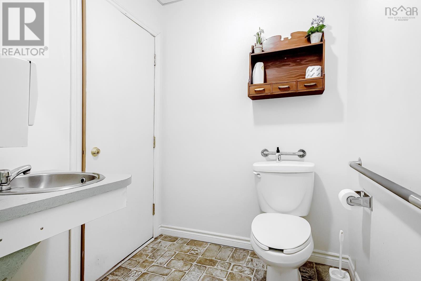 59 Water Street, Pictou, Nova Scotia  B0K 1H0 - Photo 6 - 202515384