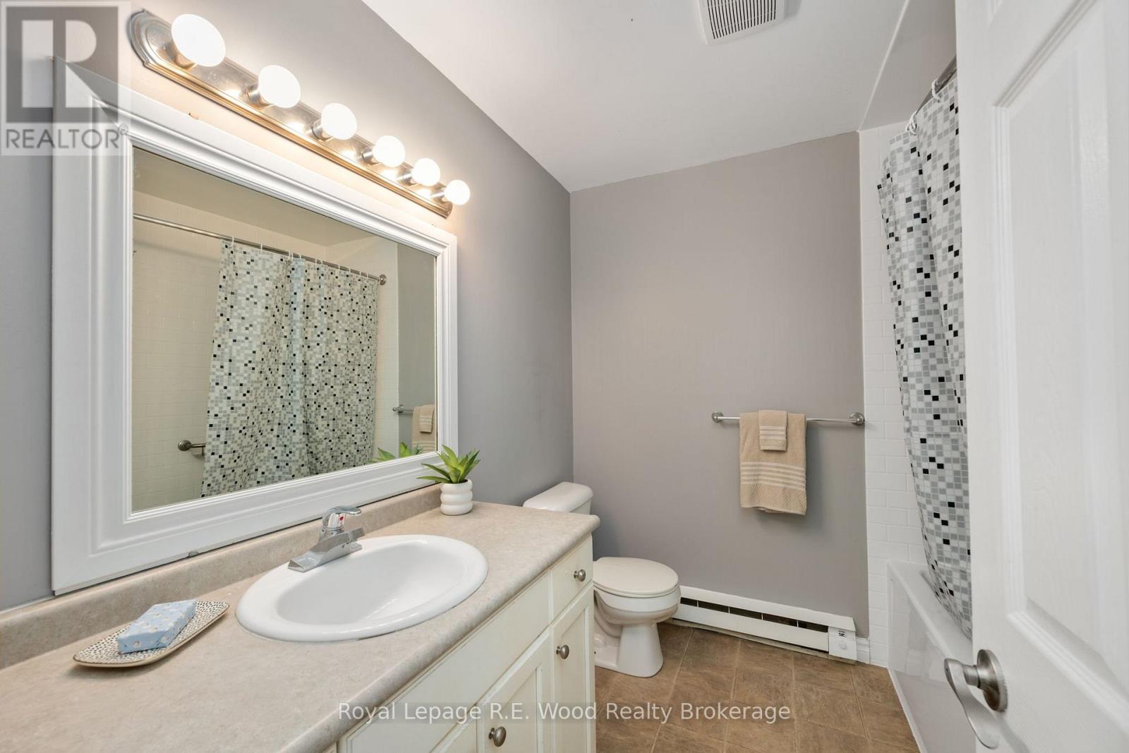 4 - 10 Dufferin Street, Norwich, Ontario  N0J 1P0 - Photo 15 - X12238851