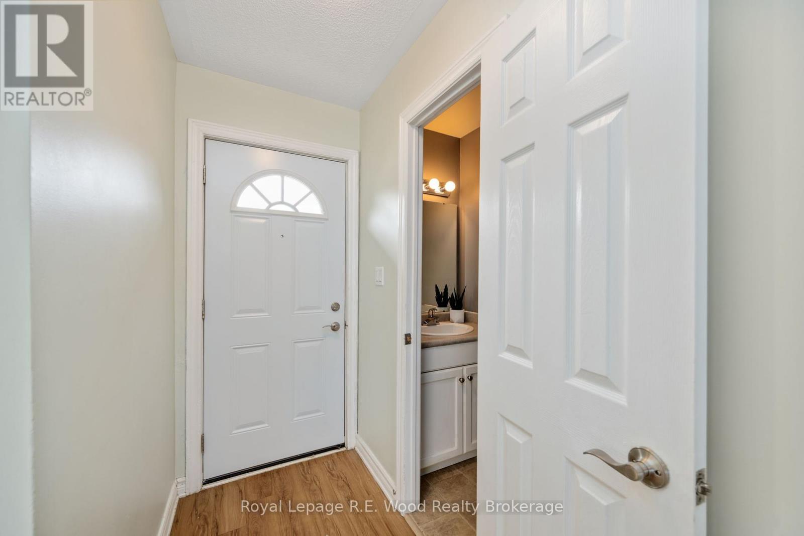 4 - 10 Dufferin Street, Norwich, Ontario  N0J 1P0 - Photo 5 - X12238851