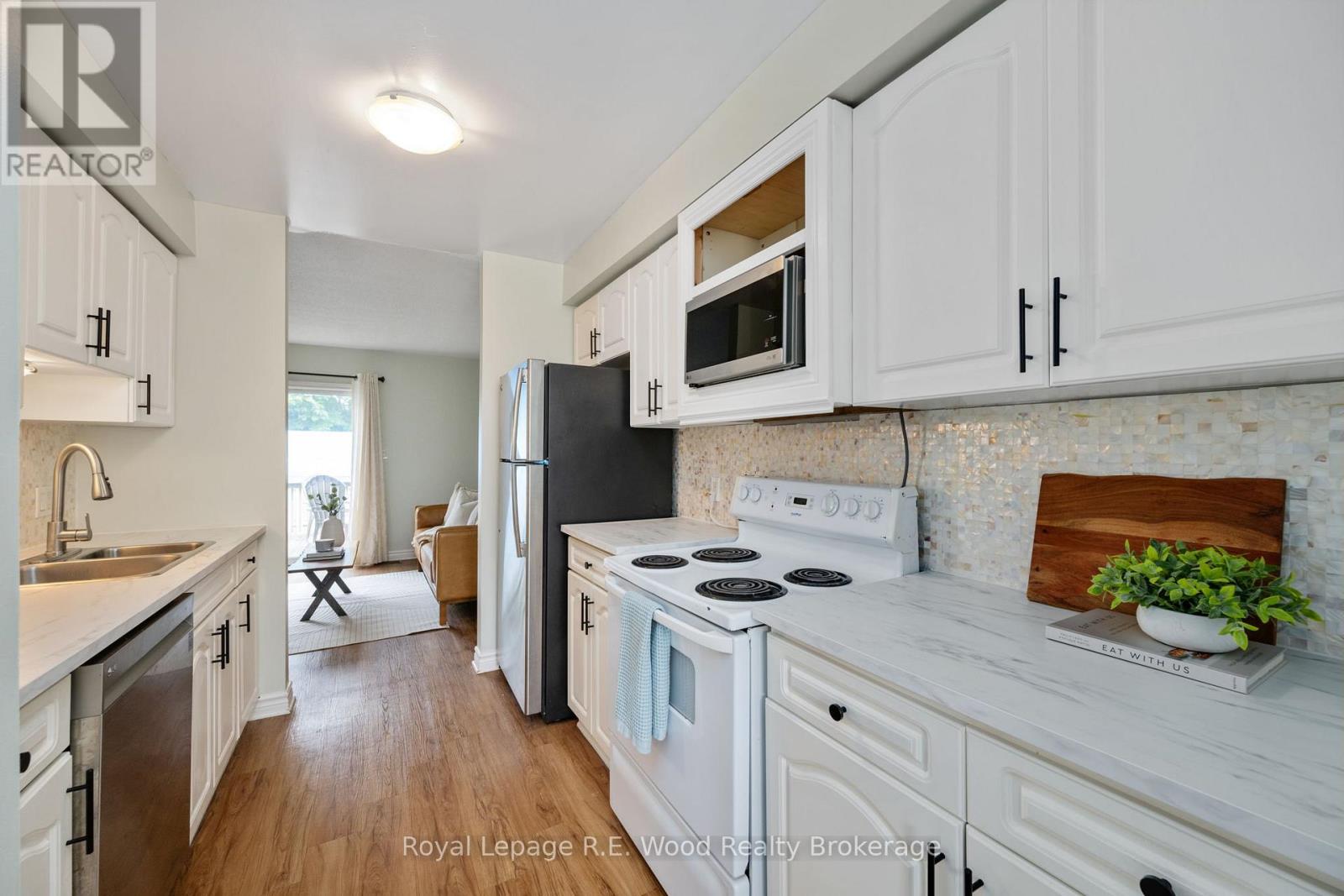 4 - 10 Dufferin Street, Norwich, Ontario  N0J 1P0 - Photo 8 - X12238851