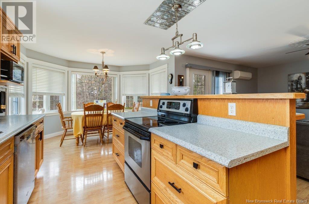 Property at 28 Stirling Drive image 5