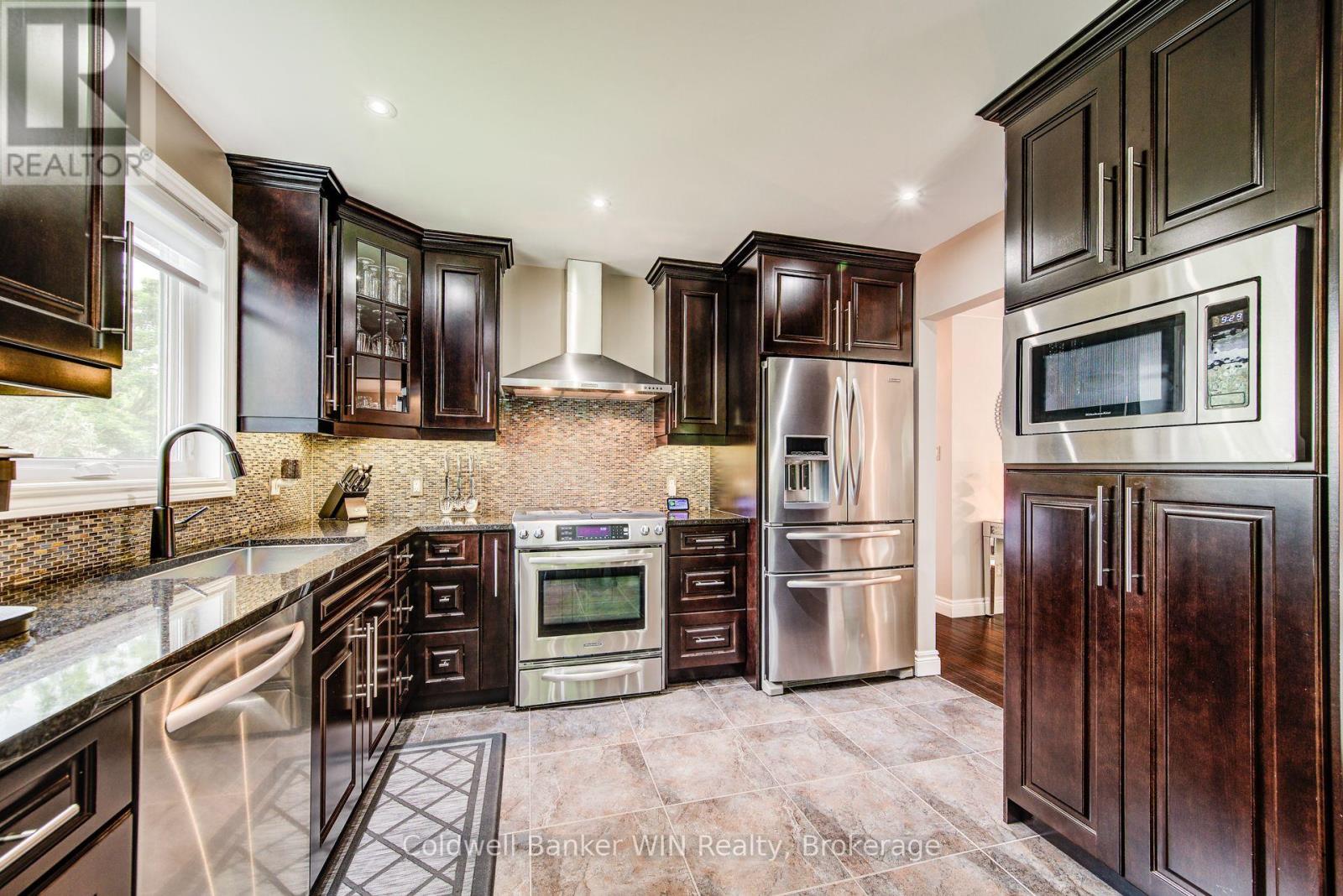 250 Justin's Place, Wellington North, Ontario  N0G 2L3 - Photo 14 - X12238837