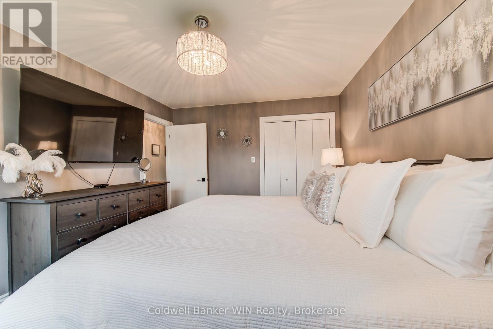 250 Justin's Place, Wellington North, Ontario  N0G 2L3 - Photo 23 - X12238837