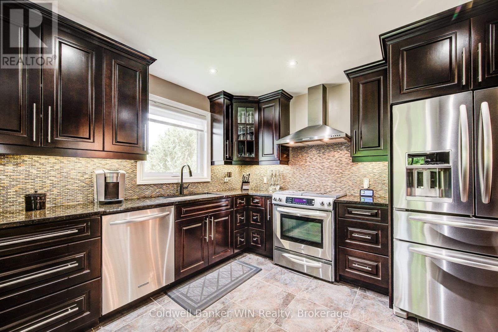 250 Justin's Place, Wellington North, Ontario  N0G 2L3 - Photo 15 - X12238837