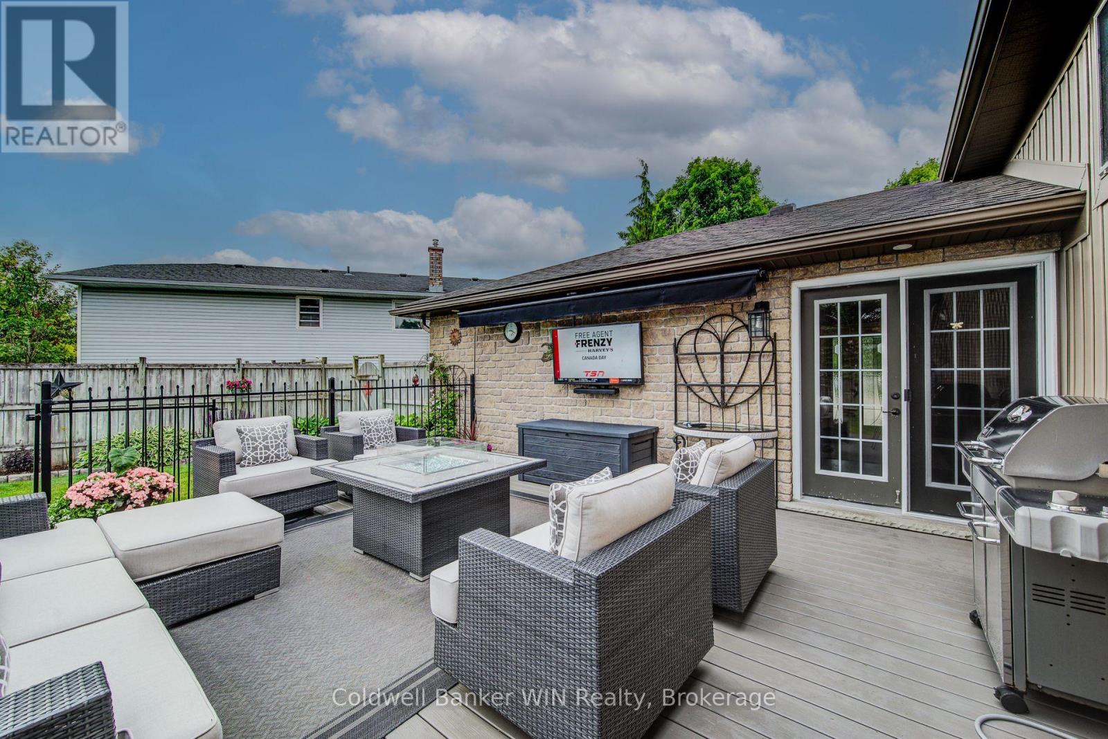 250 Justin's Place, Wellington North, Ontario  N0G 2L3 - Photo 39 - X12238837