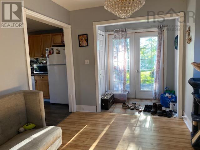 53 Ocean Ave, Dominion, Nova Scotia  B1G 1R4 - Photo 5 - 202515388