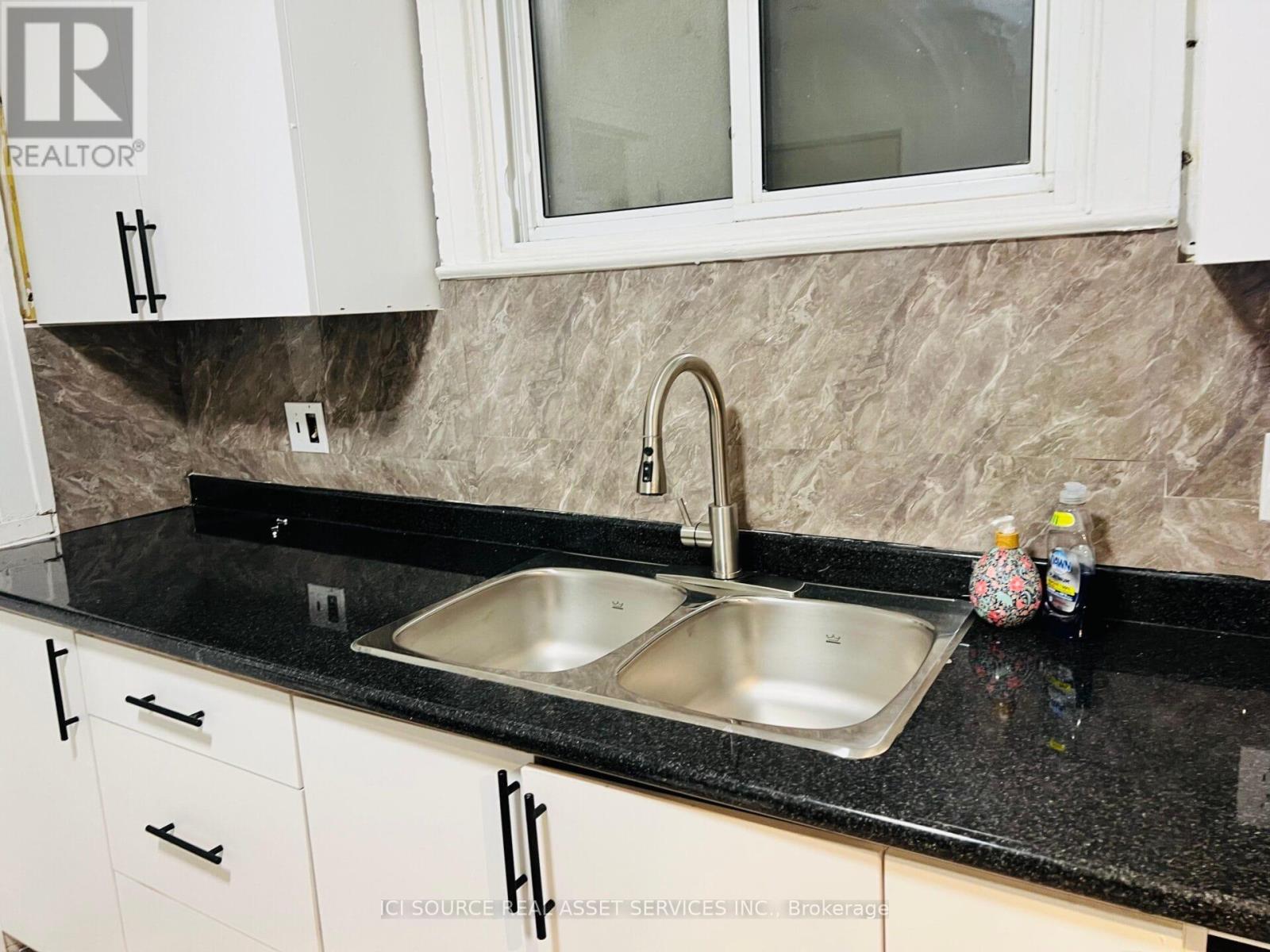 Main - 543 Rankin Avenue, Windsor, Ontario  N9B 2R6 - Photo 15 - X12238819