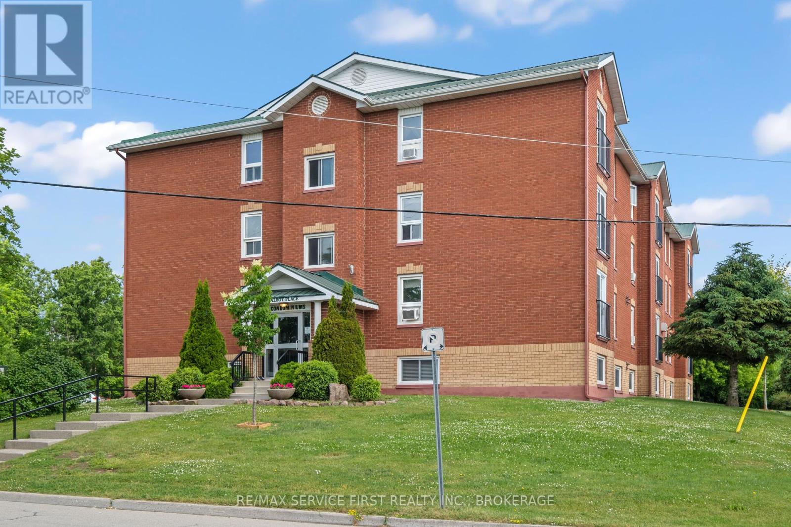 Property at 105 - 550 TALBOT PLACE image 5